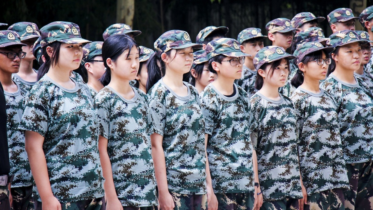 郑州市基石中学2018新生军训