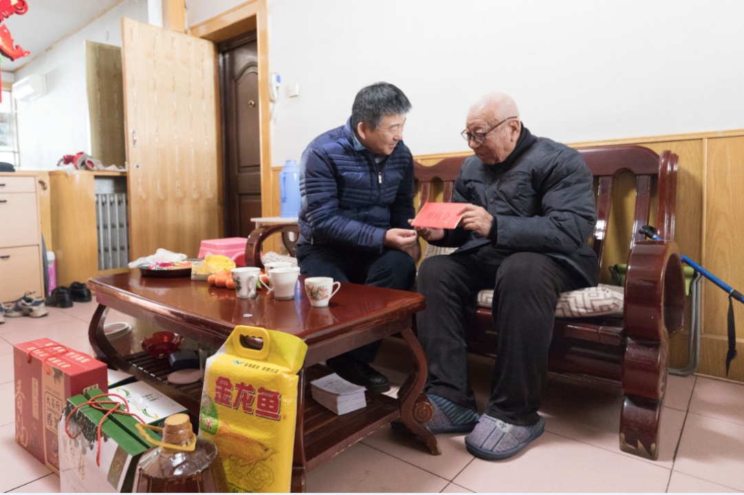 走訪慰問(wèn)