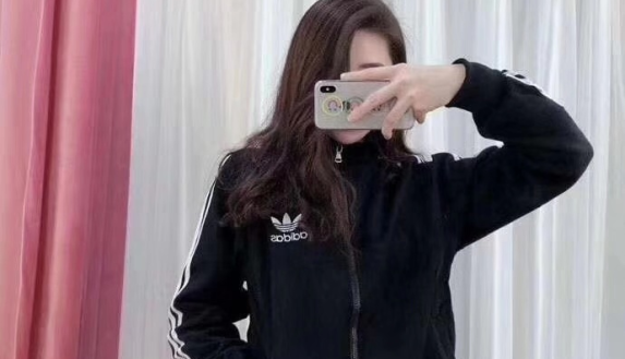 梅梅1