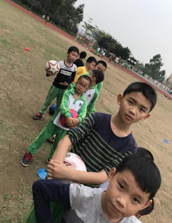南華小學(xué)足球班