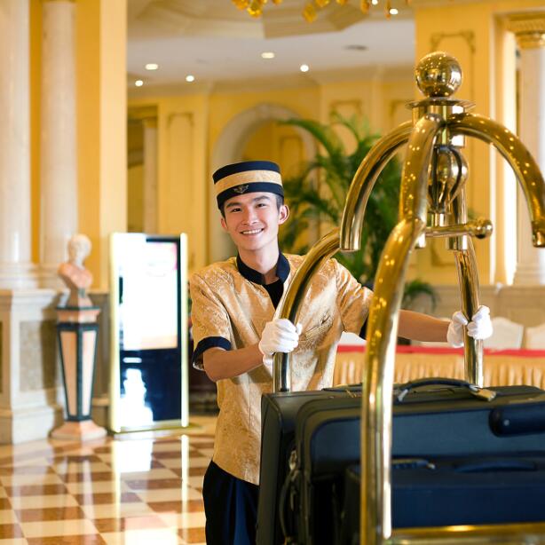 搜索酒店微笑培训