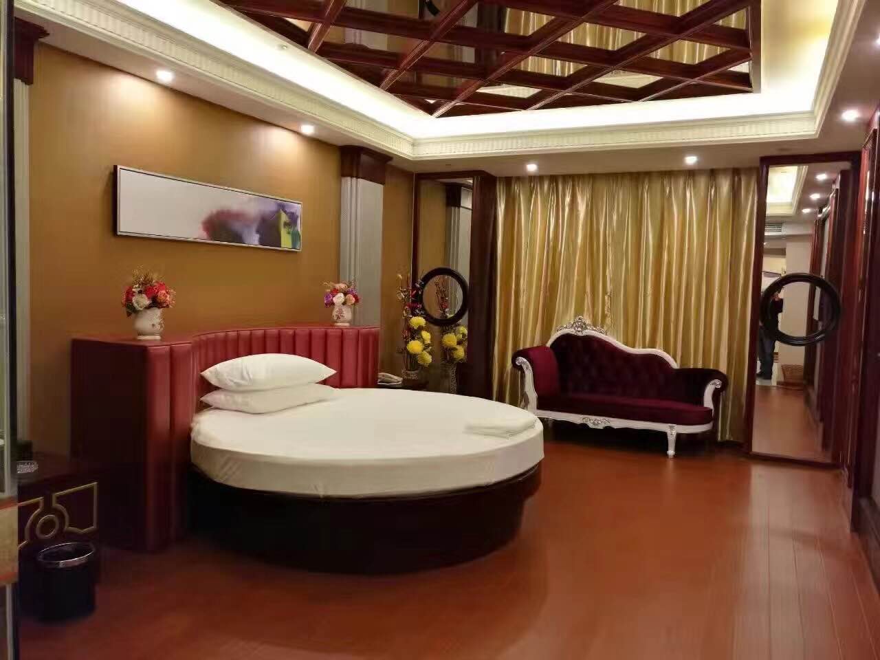 连江鸿腾水汇盛大开业,充值返现!全新主题房满足您不同幻想!