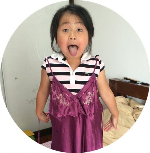 欢迎大家来参加刘思睿的生日晚宴!