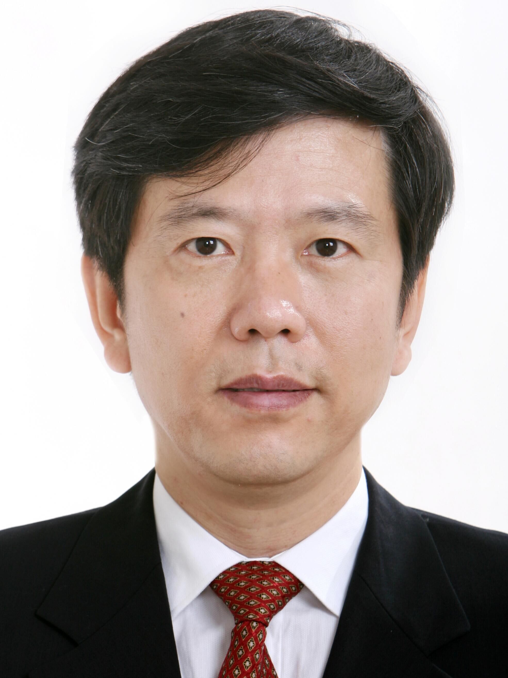 邀请嘉宾 蒲传强 (中华医学会神经病学专业委员会前任主任委员) (沈阳