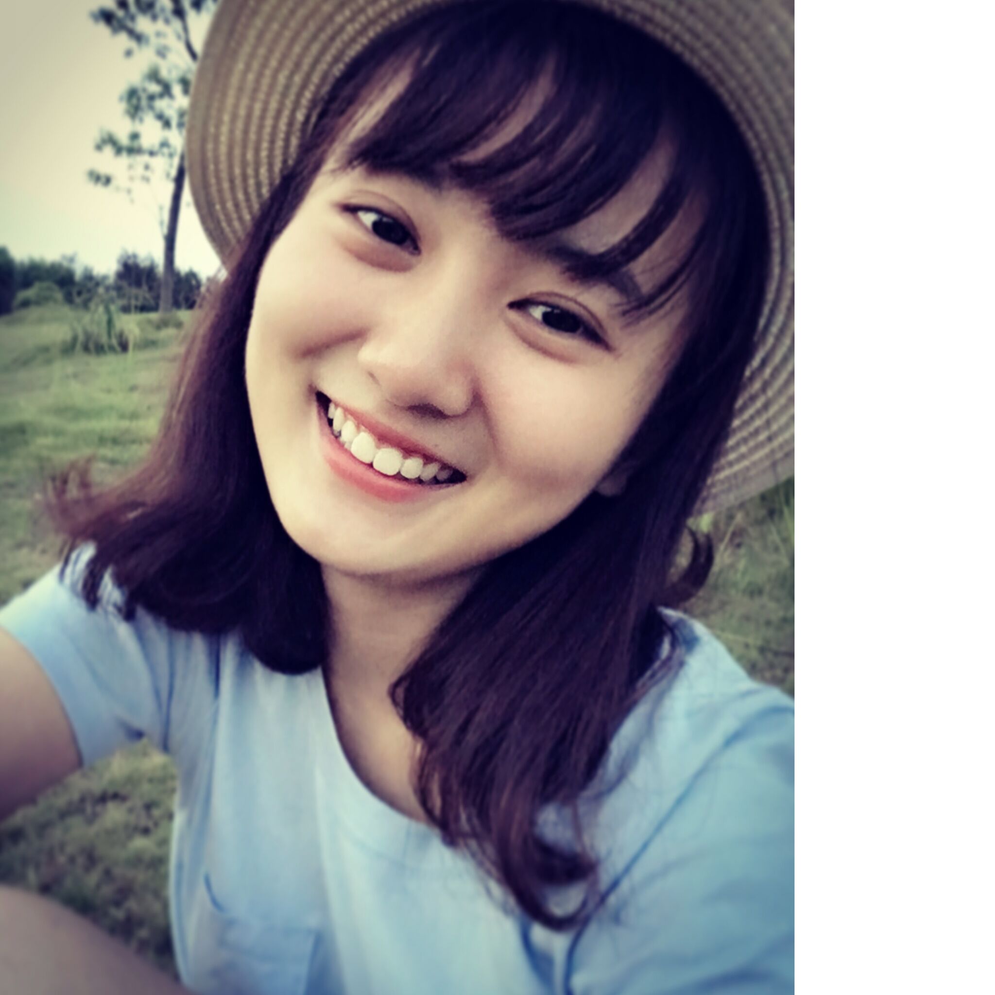 湖南理工学院美术学院2013级师范班毕业展览邀请函及作品展示